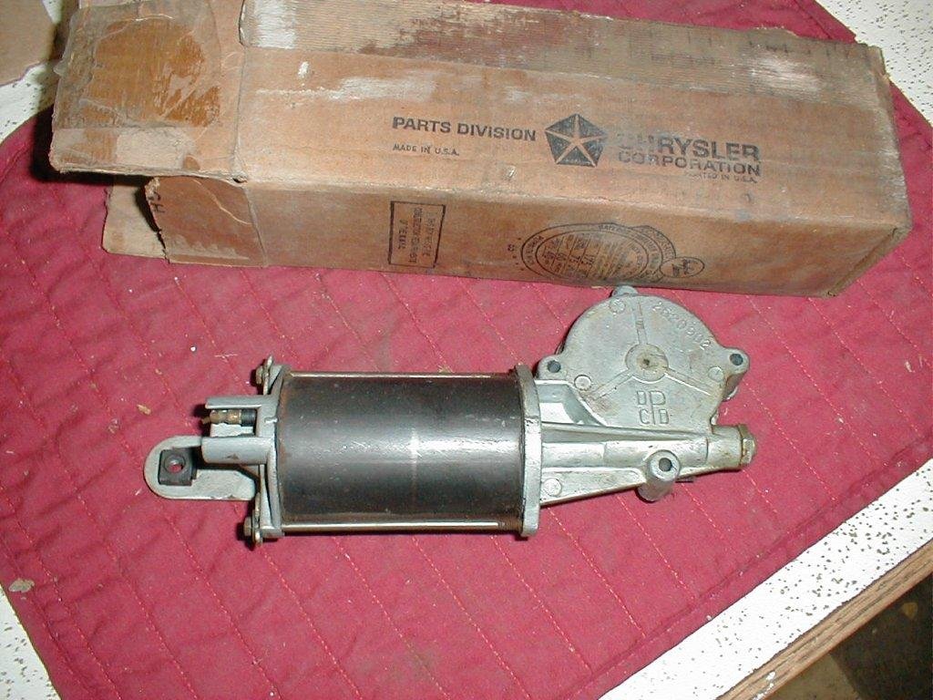 1965 Chrysler power window motor