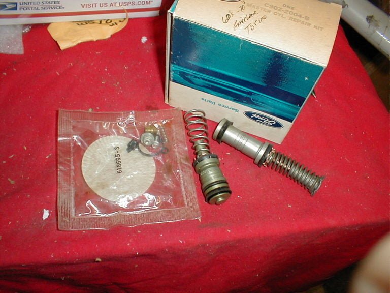 NOS Ford Master Cylinder Kit Power Disc Brake 196976 Mid Size Models Hiltop Auto Parts