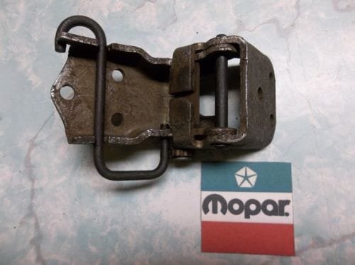 Front Or Rear Right Side Lower Door Hinge – Fits Chrysler Dodge Jeep (2007-2020)