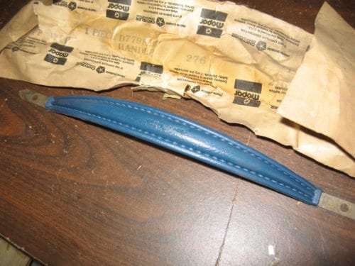 nos-mopar-inside-door-pull-handle-1971-4-plymouth-dodge-b-body-2-door